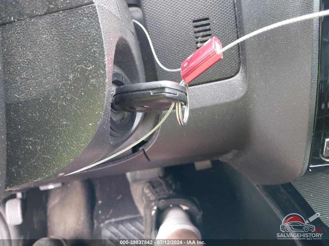1FMCU94198KD00768 2008 FORD ESCAPE photo no. 11