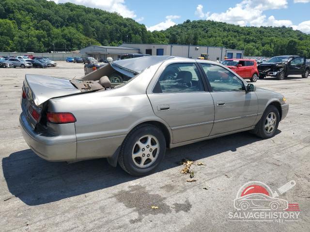JT2BG22K8V0004487 1997 TOYOTA CAMRY photo no. 3