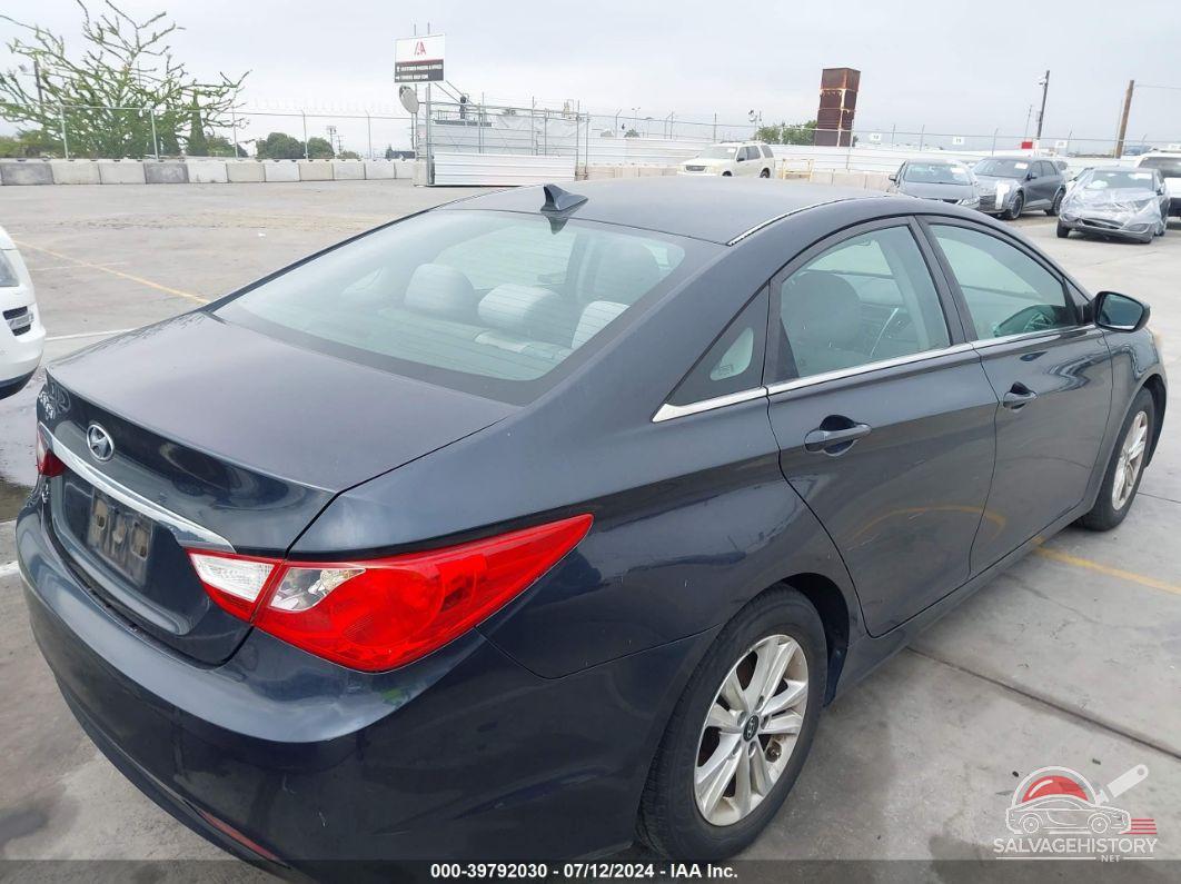 5NPEB4ACXBH249931 2011 HYUNDAI SONATA photo no. 4