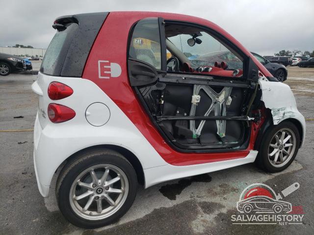 WMEEJ9AA9EK777398 2014 SMART FORTWO photo no. 3