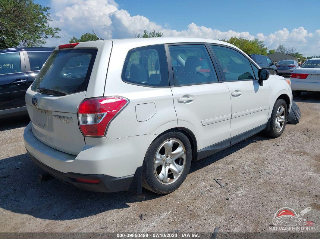 JF2SJAAC3FG435794 2015 SUBARU FORESTER photo no. 4