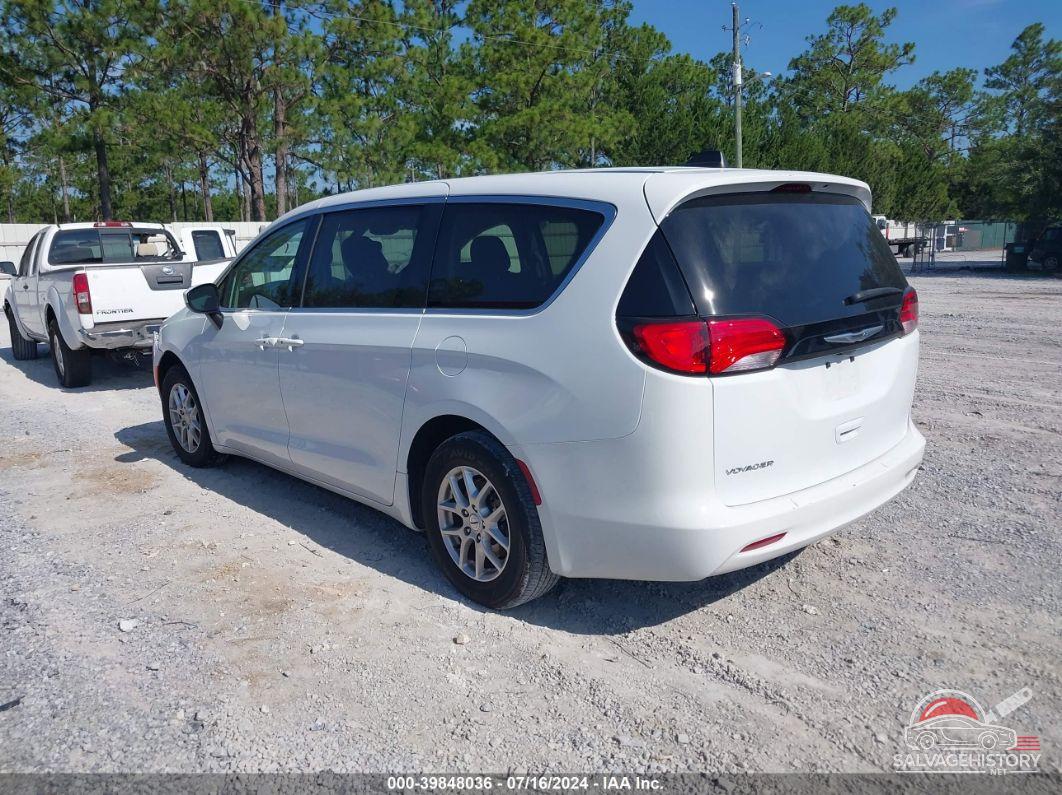 2C4RC1CG7NR227115 2022 CHRYSLER VOYAGER photo no. 3