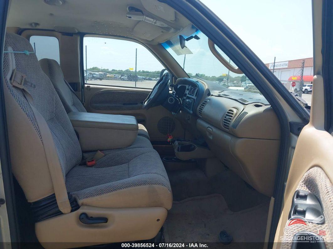 1B7HF13Z81J256934 2001 DODGE RAM 1500 photo no. 5