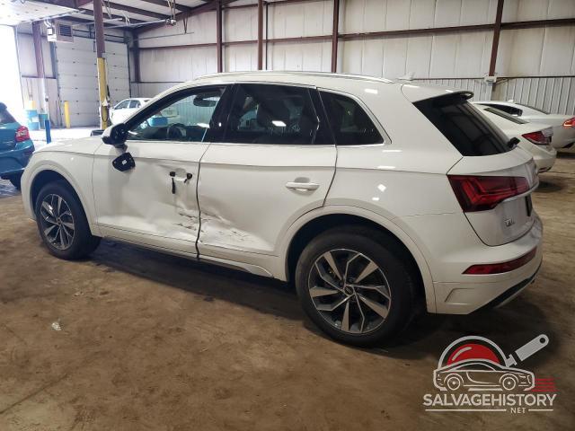 WA1AAAFY6M2052483 2021 AUDI Q5 photo no. 2