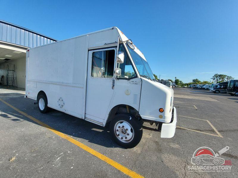 4UZAANBW31CH53004 2001 FREIGHTLINER CHASSIS photo no. 6