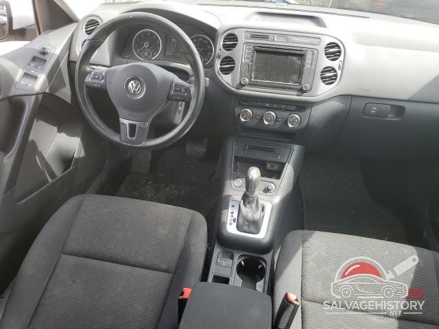 WVGBV7AX3HK050692 2017 VOLKSWAGEN TIGUAN photo no. 8
