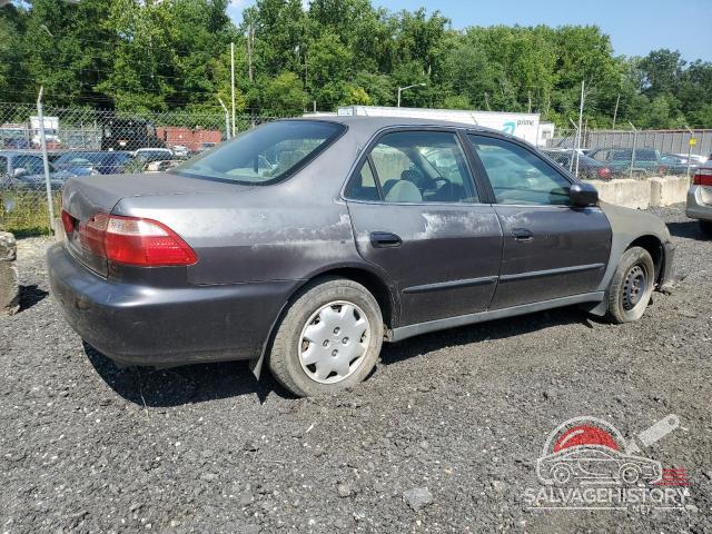 1HGCG6658XA016516 1999 HONDA ACCORD photo no. 3