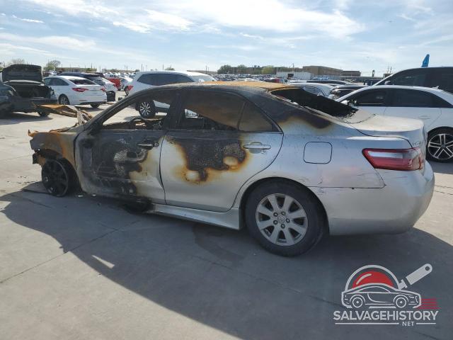 4T4BE46KX8R021891 2008 TOYOTA CAMRY photo no. 2