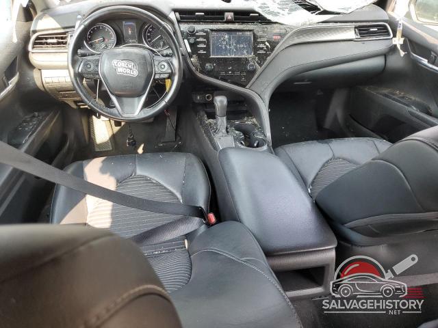 4T1B11HK2KU186696 2019 TOYOTA CAMRY photo no. 8