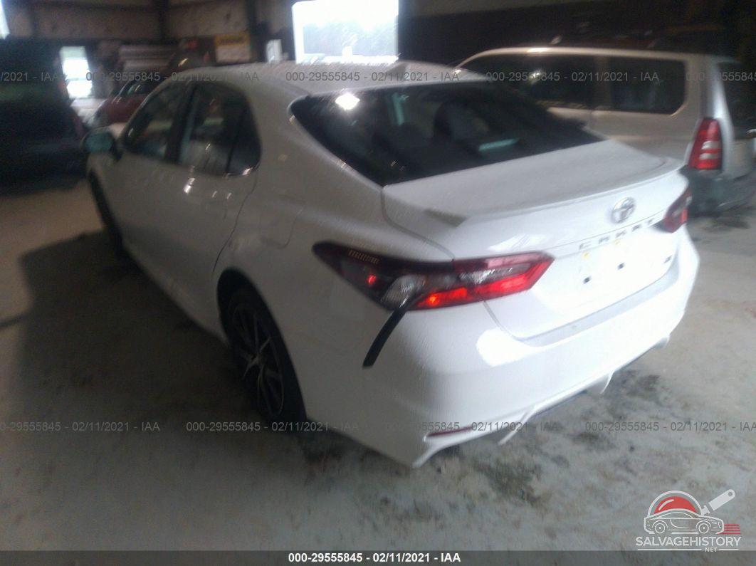 4T1G11AK6MU536365 2021 TOYOTA CAMRY photo no. 3