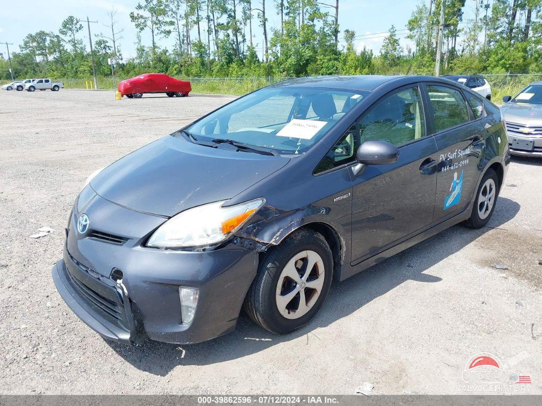 JTDKN3DUXE1776548 2014 TOYOTA PRIUS photo no. 2