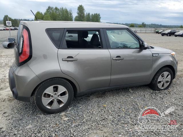 KNDJN2A26F7221524 2015 KIA SOUL photo no. 3
