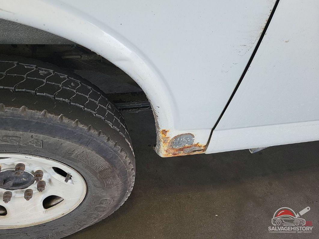 1GTW7FCA4C1146817 2012 GMC SAVANA 2500 photo no. 4