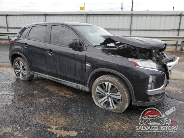 JA4ARUAU2RU002951 2024 MITSUBISHI OUTLANDER photo no. 4