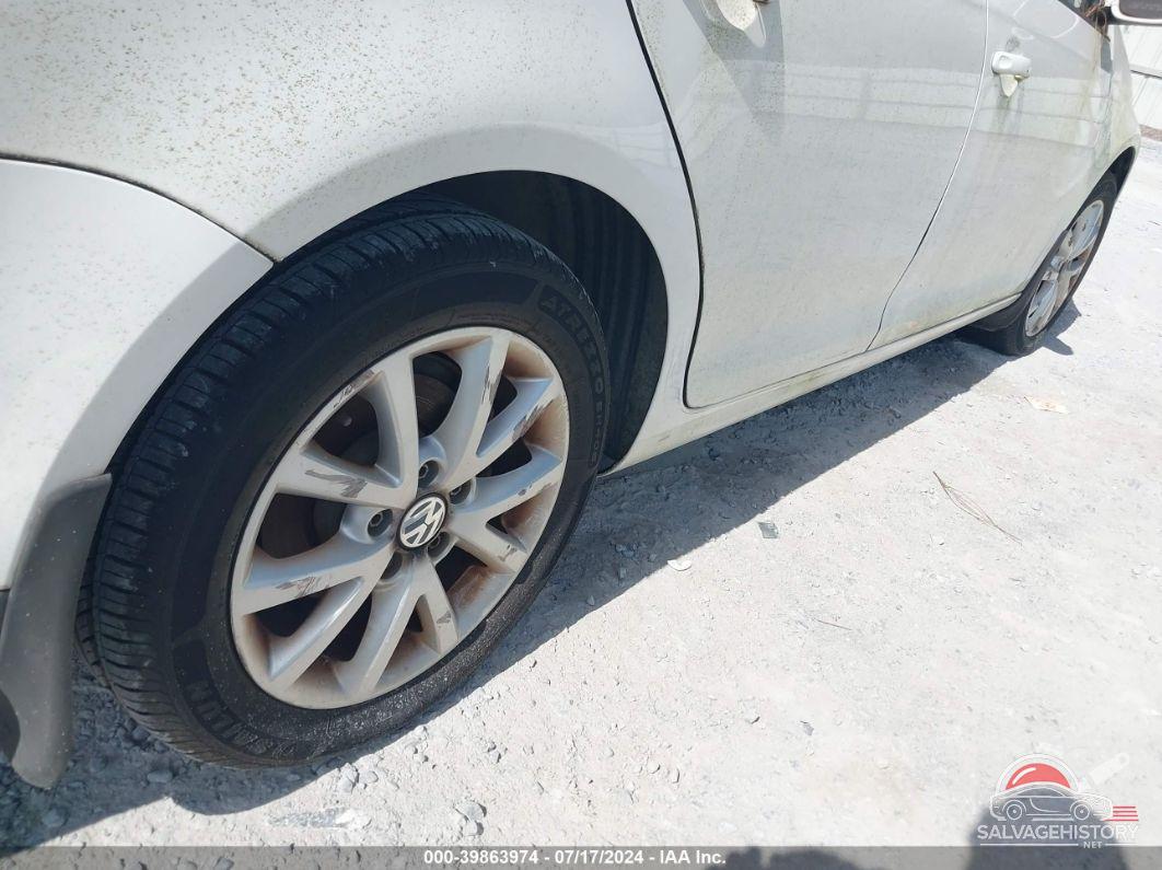 3VWAX7AJ4AM127460 2010 VOLKSWAGEN JETTA photo no. 6