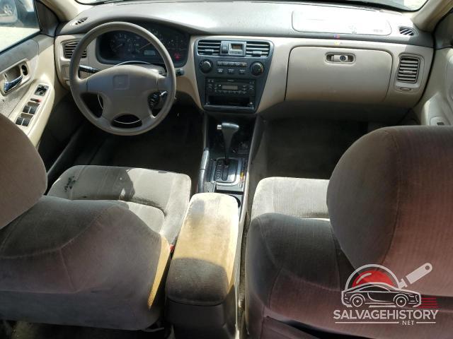 1HGCG5640YA013113 2000 HONDA ACCORD photo no. 8