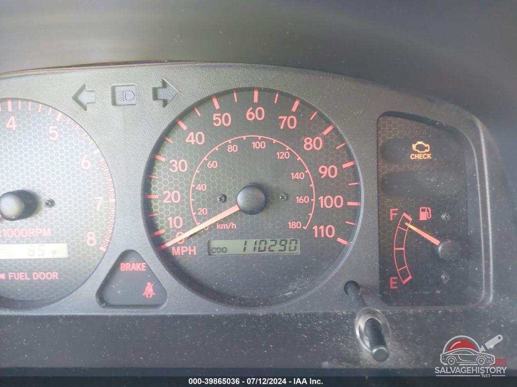 1NXBR12E02Z594495 2002 TOYOTA COROLLA photo no. 7