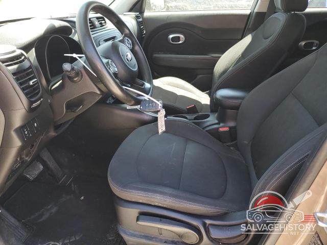 KNDJN2A21F7208776 2015 KIA SOUL photo no. 7