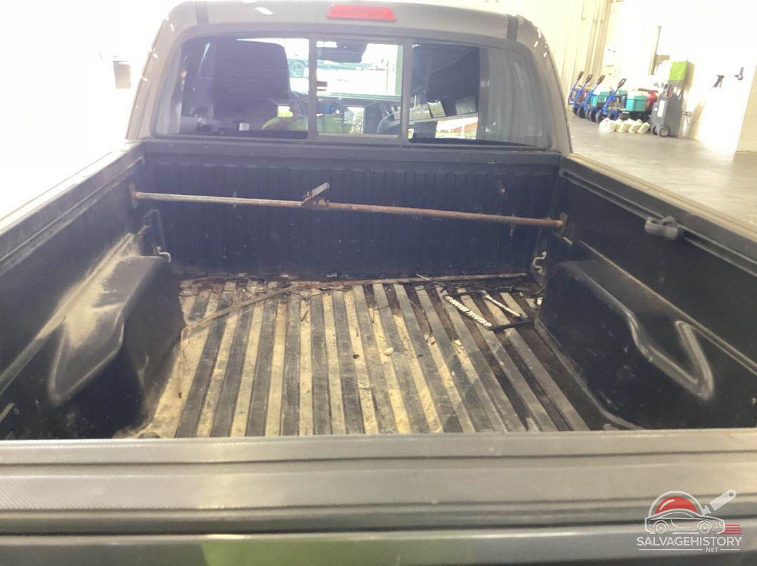 5TFSZ5AN8JX162263 2018 TOYOTA TACOMA photo no. 9