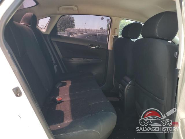 3N1AB7AP6JY241235 2018 NISSAN SENTRA photo no. 10