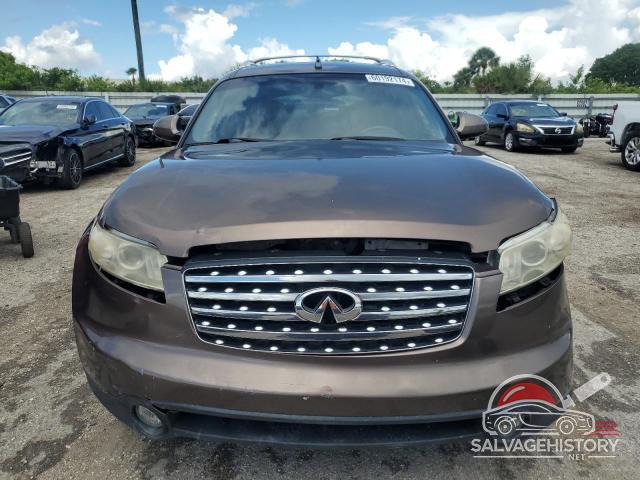 JNRAS08W34X224710 2004 INFINITI FX35 photo no. 5
