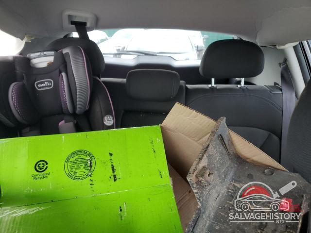 KNDPBCAC0E7652019 2014 KIA SPORTAGE photo no. 10
