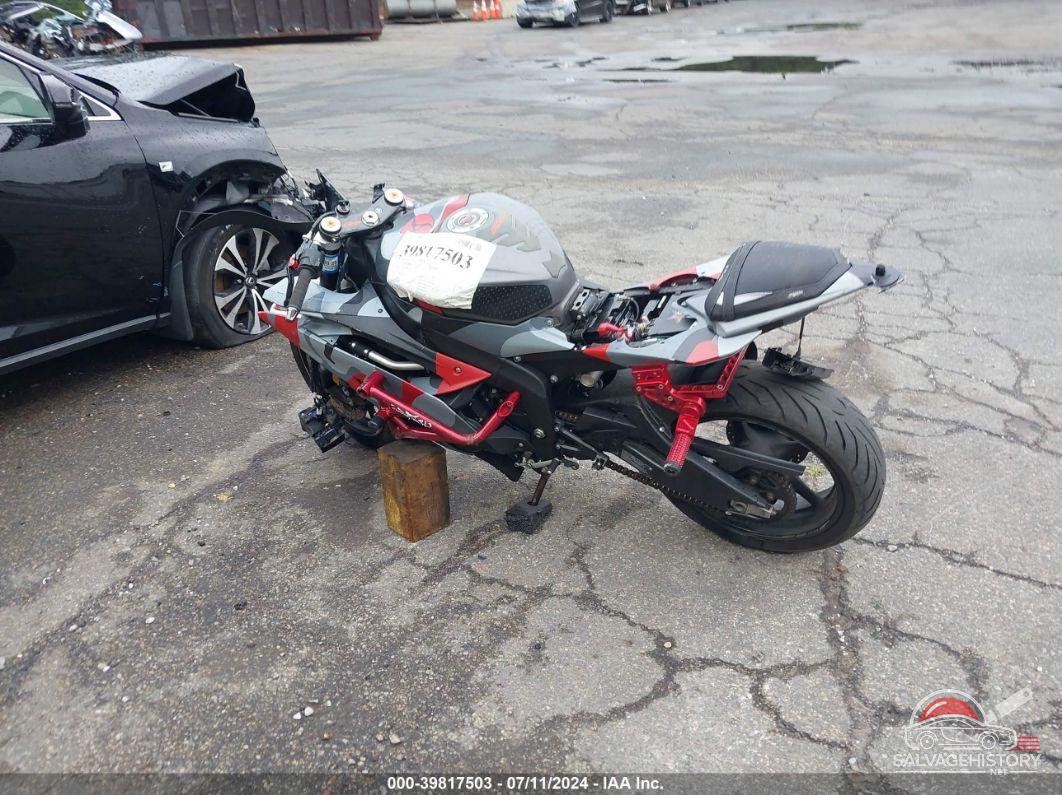 JYARJ16E4GA035086 2016 YAMAHA YZFR6 photo no. 9