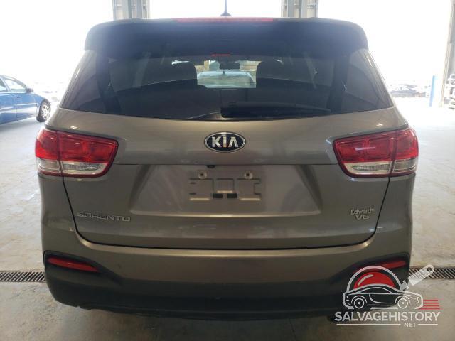 5XYPGDA59HG229424 2017 KIA SORENTO photo no. 6