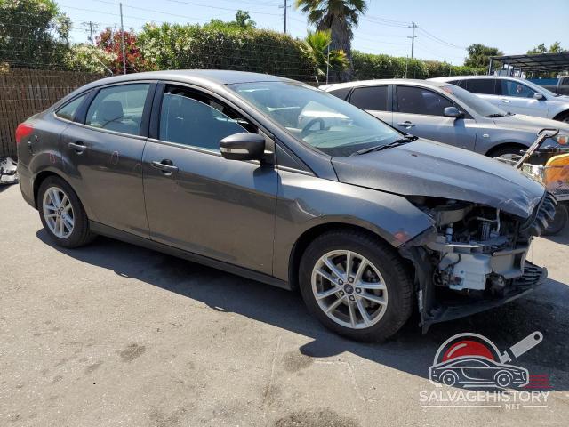 1FADP3FE2HL303914 2017 FORD FOCUS photo no. 4