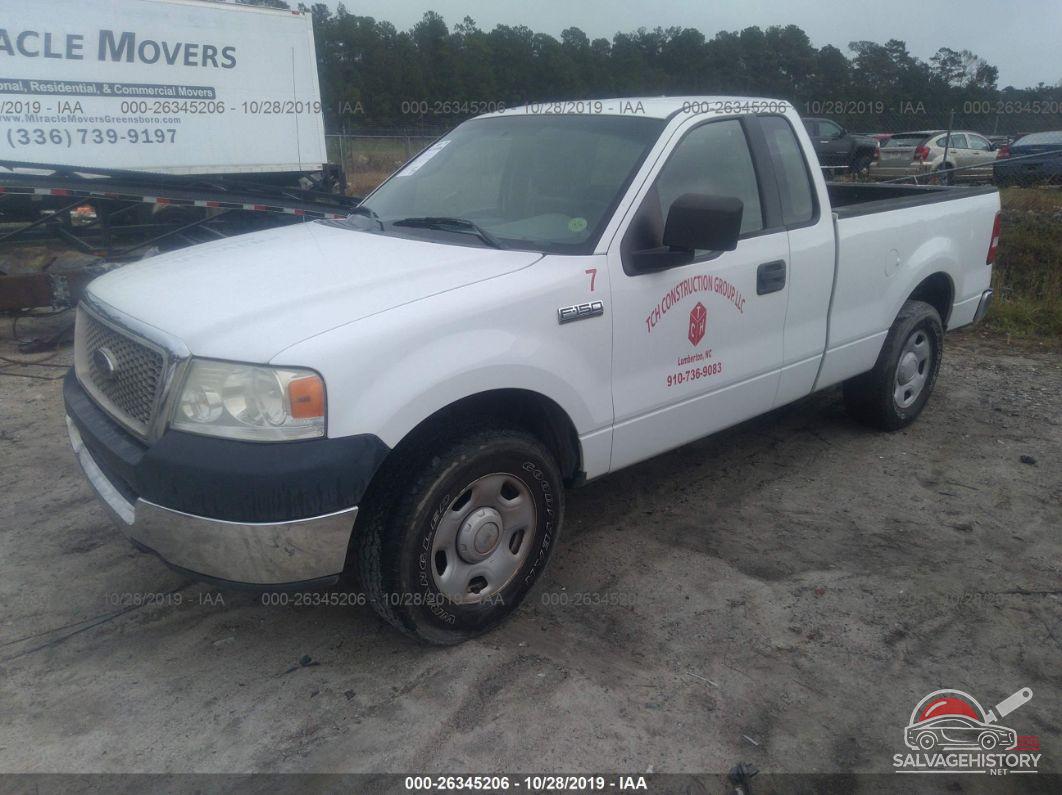 1FTRF12215NB23410 2005 FORD F-150 photo no. 2