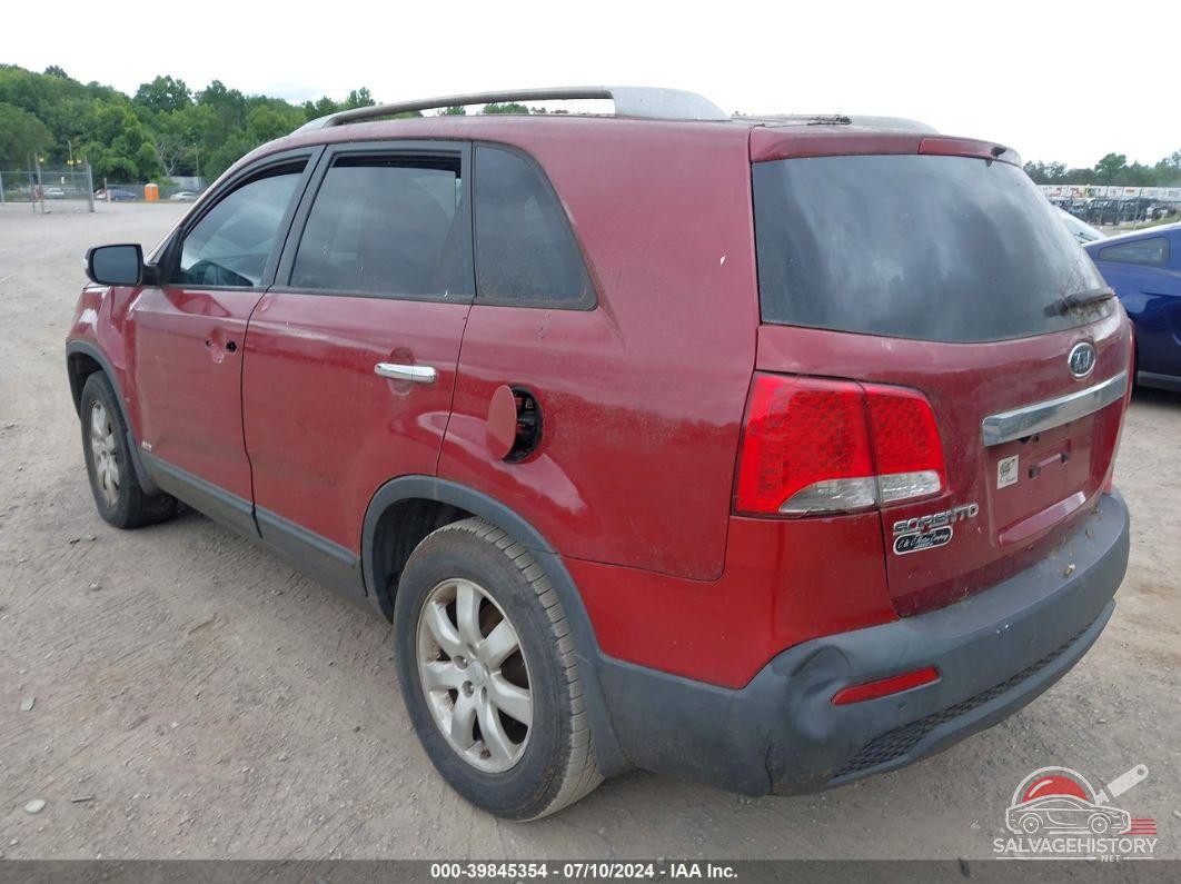 5XYKTDA10BG055138 2011 KIA SORENTO photo no. 3