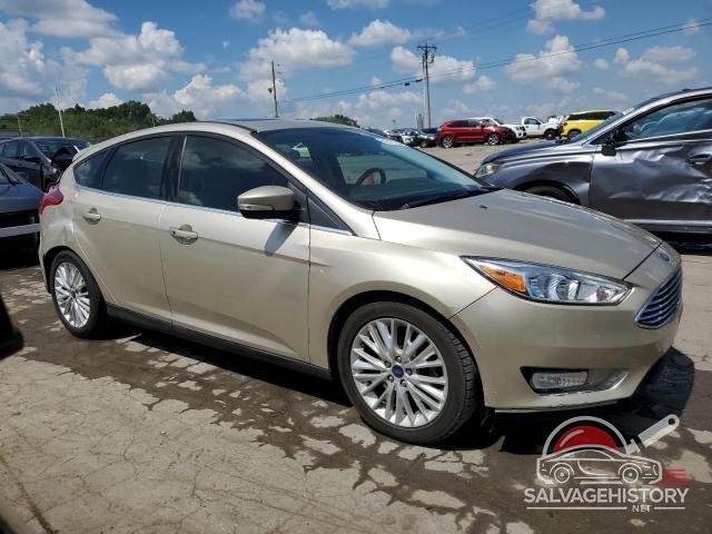 1FADP3N21JL261877 2018 FORD FOCUS photo no. 4
