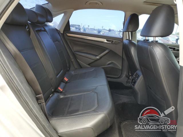 1VWBS7A31GC008022 2016 VOLKSWAGEN PASSAT photo no. 10