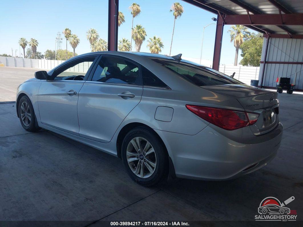 5NPEB4AC8BH104239 2011 HYUNDAI SONATA photo no. 3