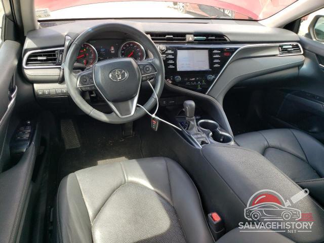 4T1B61HK5JU582685 2018 TOYOTA CAMRY photo no. 8