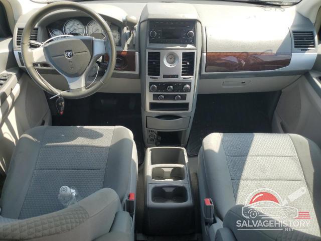 2A4RR5D11AR319096 2010 CHRYSLER MINIVAN photo no. 8