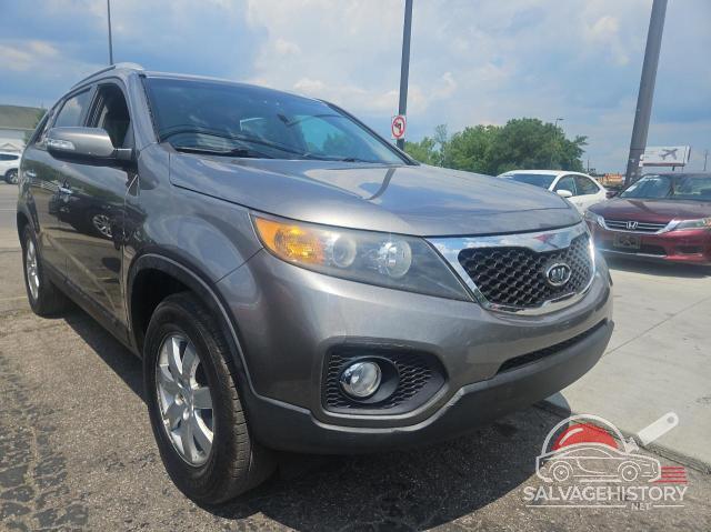 5XYKT3A60CG195231 2012 KIA SORENTO photo no. 2