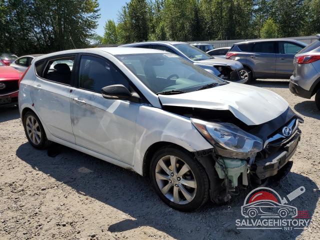 KMHCU5AE0DU068964 2013 HYUNDAI ACCENT photo no. 4