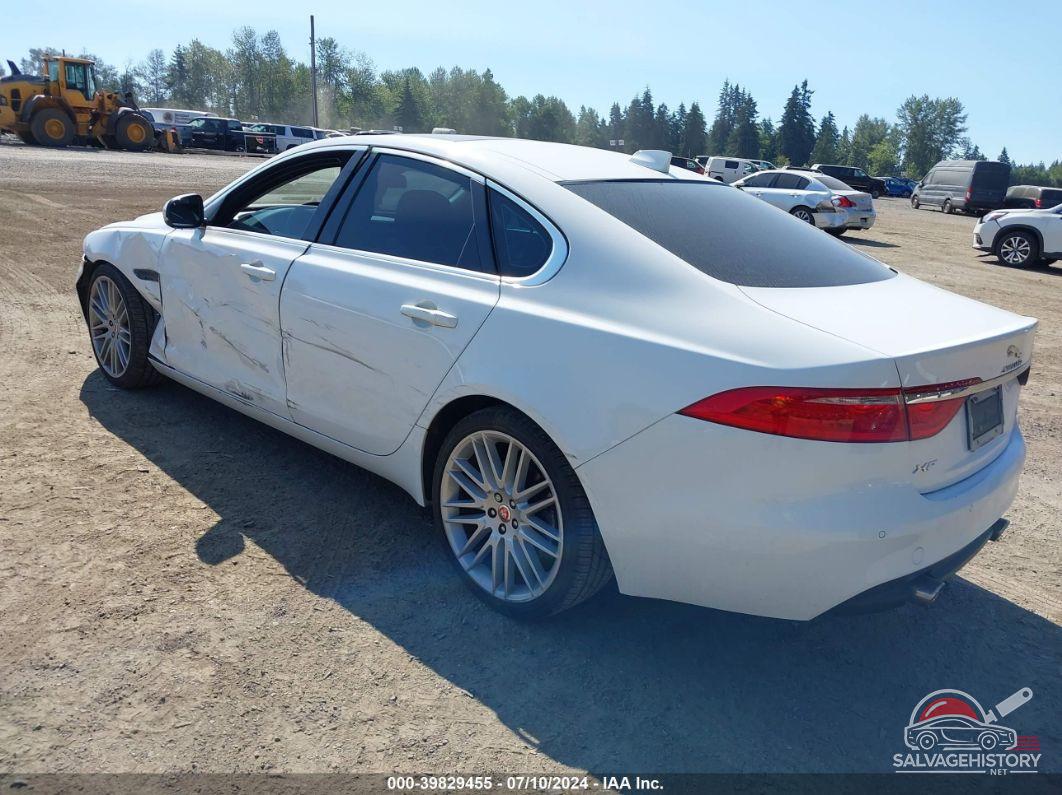 SAJBE4BV1HCY48510 2017 JAGUAR XF photo no. 3