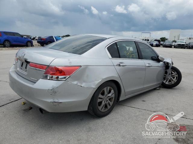1HGCP2F66CA157368 2012 HONDA ACCORD photo no. 3