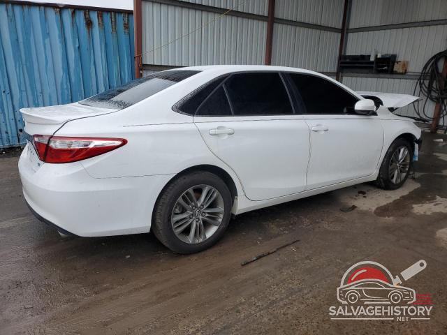 4T1BF1FK2HU410501 2017 TOYOTA CAMRY photo no. 3