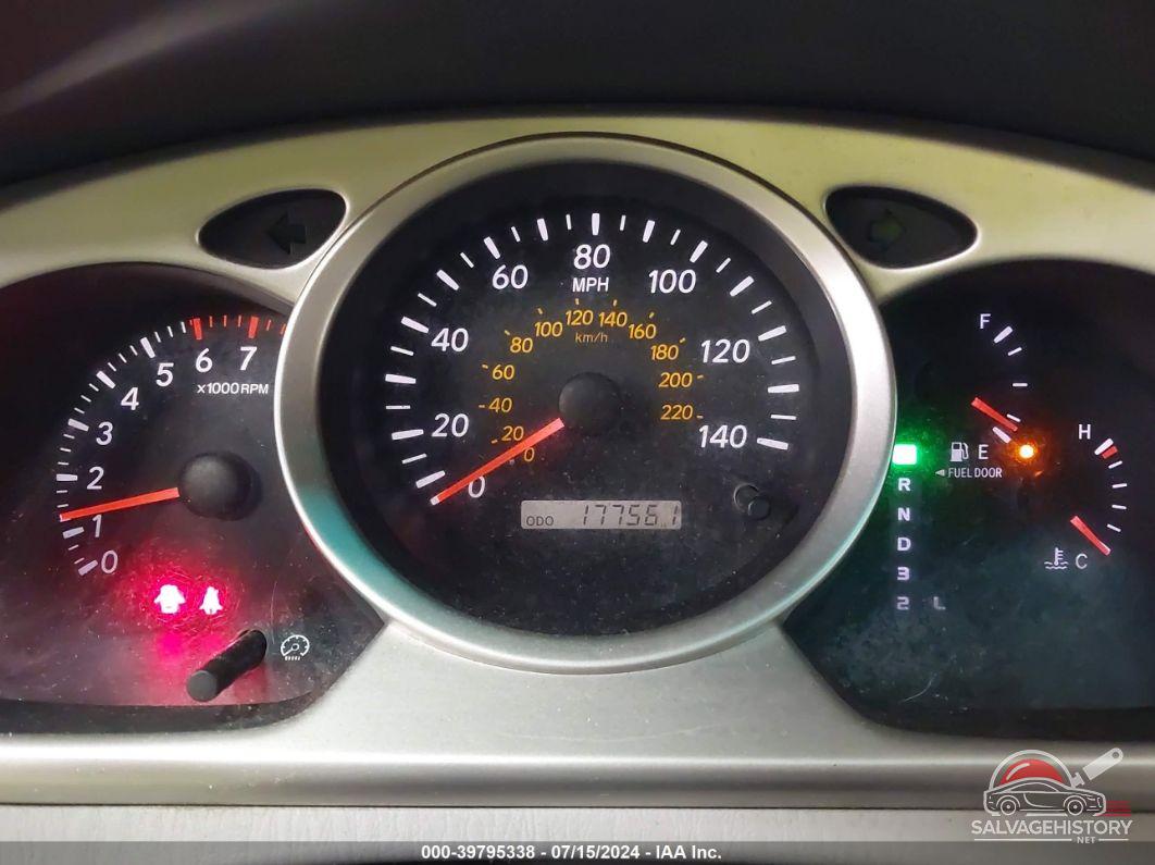 JTEEP21A240049724 2004 TOYOTA HIGHLANDER photo no. 7