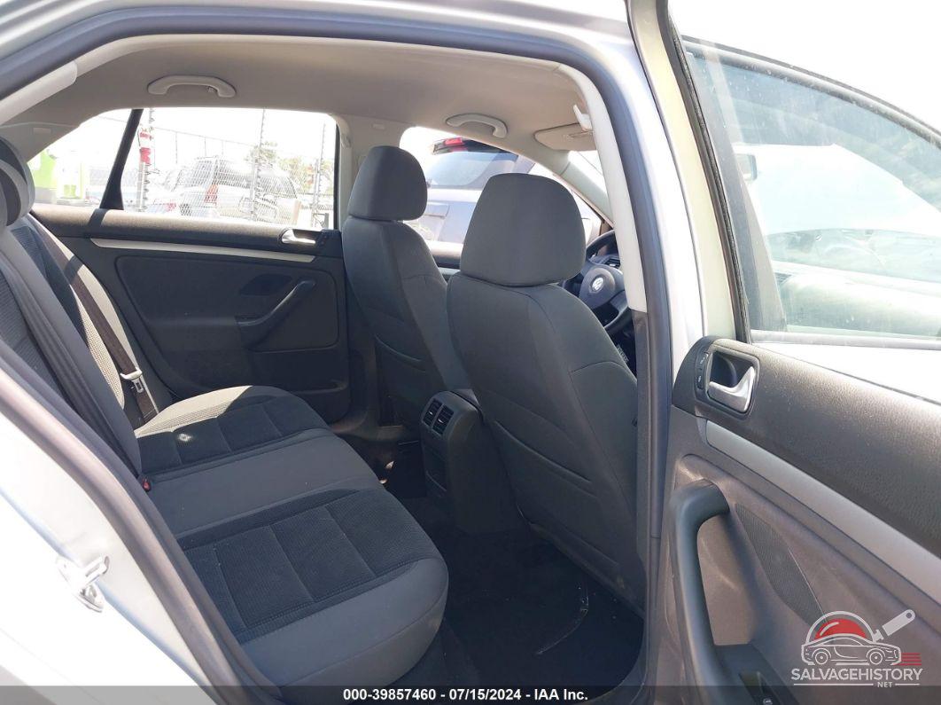 3VWJZ71K18M103730 2008 VOLKSWAGEN JETTA photo no. 8