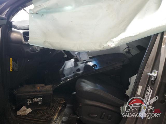 5XYPGDA39JG341919 2018 KIA SORENTO photo no. 7