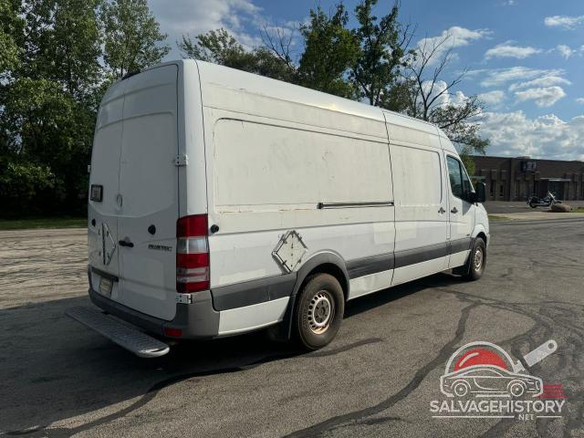 WD3PE8CBXB5590171 2011 MERCEDES-BENZ SPRINTER photo no. 4
