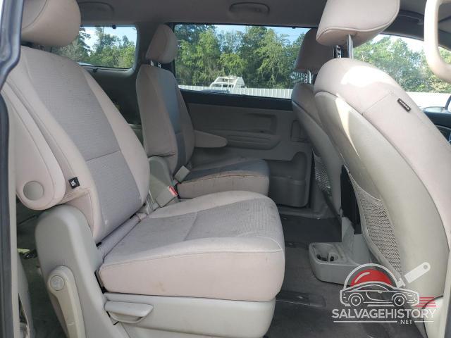 KNDMB5C13G6195371 2016 KIA All Models photo no. 11