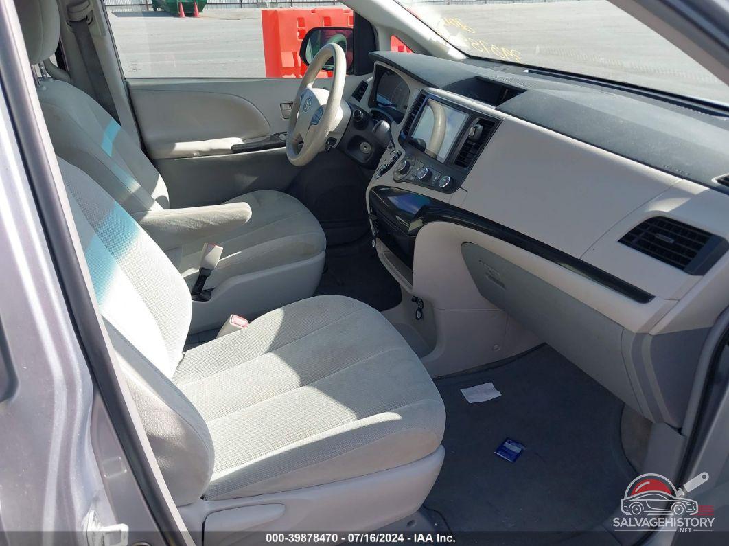 5TDZK3DC1DS394621 2013 TOYOTA SIENNA photo no. 5