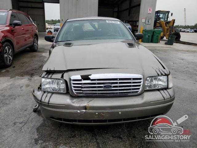 2FAFP73W04X150489 2004 FORD CROWN VIC photo no. 5