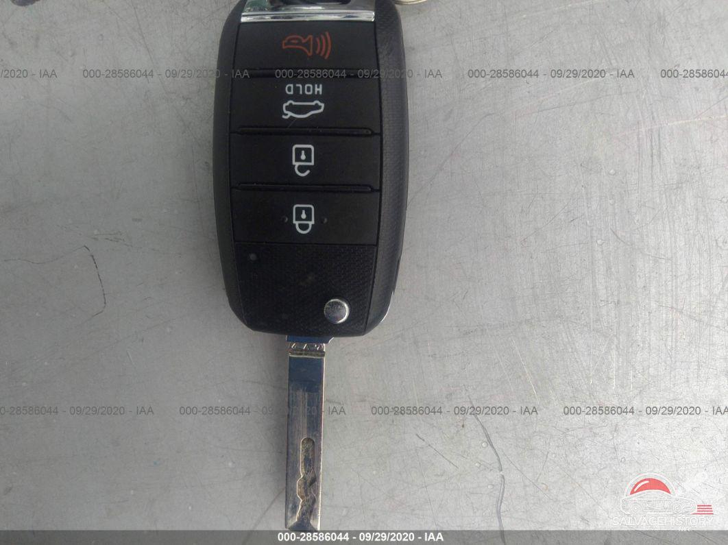 5XXGT4L39LG407854 2020 KIA OPTIMA photo no. 11