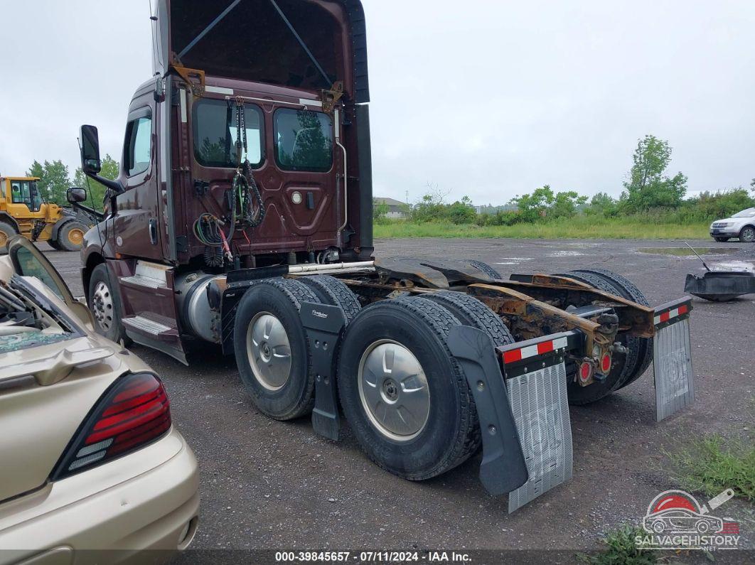 3AKJHLDR0JSJW3851 2018 FREIGHTLINER CASCADIA 126 photo no. 3